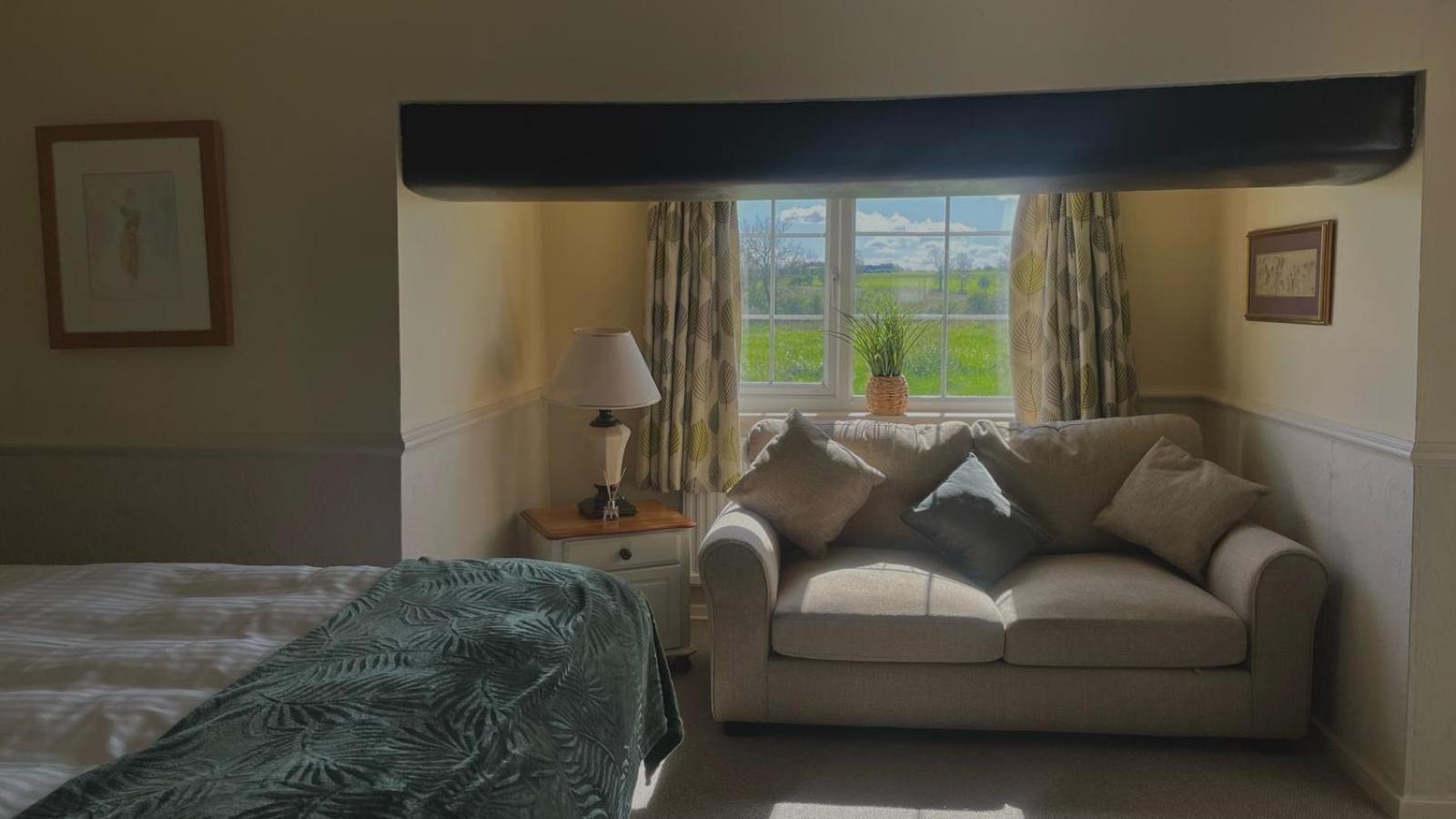The Sibson Inn Hotel Water Newton Exteriér fotografie